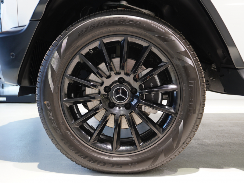 メルセデスベンツ Gクラス G400d ｴﾃﾞｨｼｮﾝﾏｸﾞﾉﾎﾜｲﾄ　正規D車 希少特別仕様 右H Meｺﾈｸﾄ ﾏﾇﾌｧｸﾄｩｰｱP 白革 ｻﾝﾙｰﾌ MBUXﾅﾋﾞTV ｱﾀﾞﾌﾟﾃｨﾌﾞﾀﾞﾝﾋﾟﾝｸﾞｼｽﾃﾑ 20AW 新車保証