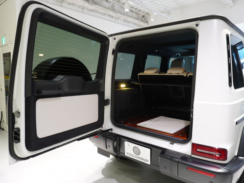 メルセデスベンツ Gクラス G400d ｴﾃﾞｨｼｮﾝﾏｸﾞﾉﾎﾜｲﾄ　正規D車 希少特別仕様 右H Meｺﾈｸﾄ ﾏﾇﾌｧｸﾄｩｰｱP 白革 ｻﾝﾙｰﾌ MBUXﾅﾋﾞTV ｱﾀﾞﾌﾟﾃｨﾌﾞﾀﾞﾝﾋﾟﾝｸﾞｼｽﾃﾑ 20AW 新車保証