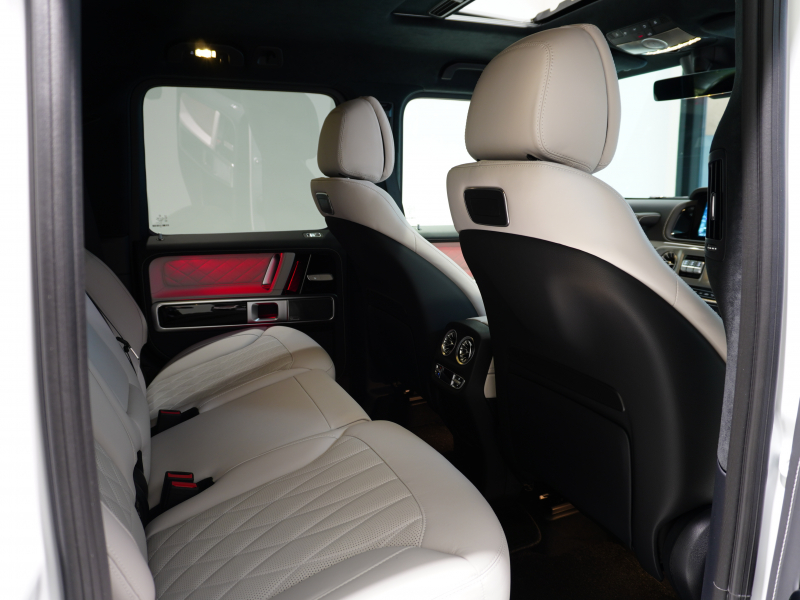 メルセデスベンツ Gクラス G400d ｴﾃﾞｨｼｮﾝﾏｸﾞﾉﾎﾜｲﾄ　正規D車 希少特別仕様 右H Meｺﾈｸﾄ ﾏﾇﾌｧｸﾄｩｰｱP 白革 ｻﾝﾙｰﾌ MBUXﾅﾋﾞTV ｱﾀﾞﾌﾟﾃｨﾌﾞﾀﾞﾝﾋﾟﾝｸﾞｼｽﾃﾑ 20AW 新車保証