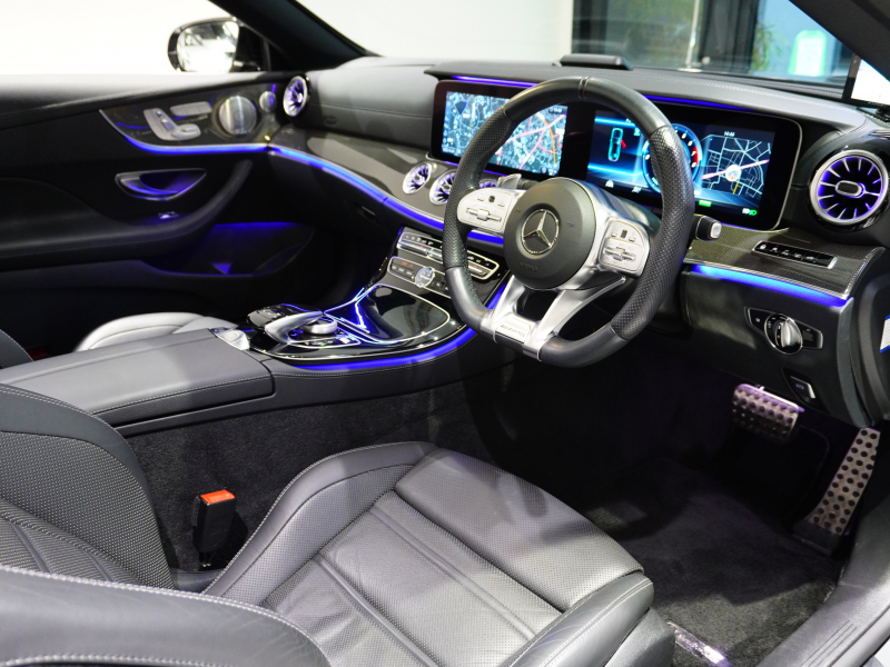 AMG Eクラス E53 4MATIC+ Cabriolet エクスクルーシブPKG Meコネクト HUD Pスタ 黒革 黒幌 ナビTV ベンチレーター リラクゼーション ブルメスター AIRマチック 2年保証