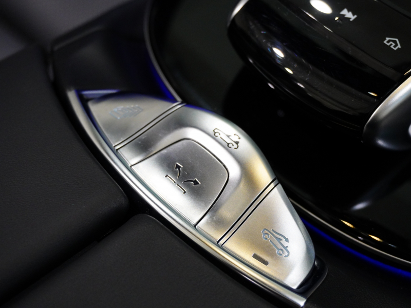 AMG Eクラス E53 4MATIC+ Cabriolet エクスクルーシブPKG Meコネクト HUD Pスタ 黒革 黒幌 ナビTV ベンチレーター リラクゼーション ブルメスター AIRマチック 2年保証