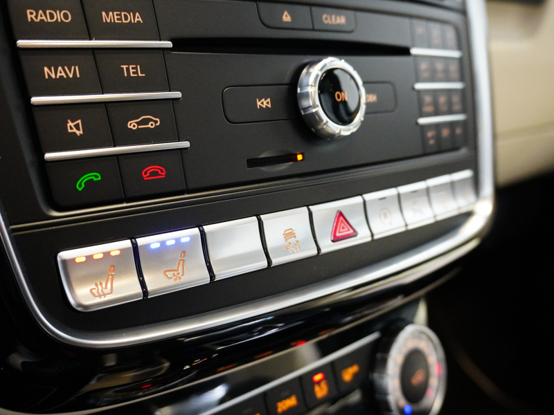 AMG Gクラス G63 designoｴｸｽｸﾙｰｼﾌﾞｲﾝﾃﾘｱPKG　571PS ｷｰﾚｽ 黒×ﾎﾟｰｾﾚﾝ革 ﾍﾞﾝﾁﾚｰﾀｰ SR 8ｲﾝﾁﾜｲﾄﾞﾅﾋﾞTV ﾌﾙｾｸﾞ harman/kardon CarPlay ｻｲﾄﾞｶﾒﾗ AMG20ｲﾝﾁAW　2年保証