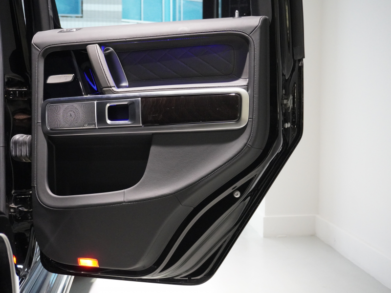 メルセデスベンツ Gクラス G400d ﾏﾇﾌｧｸﾄｩｰｱｴﾃﾞｨｼｮﾝ　正規D車 希少特別仕様 右H Meｺﾈｸﾄ 1ｵｰﾅｰ 黒革 ｻﾝﾙｰﾌ 純正ﾅﾋﾞTV ｱﾀﾞﾌﾟﾃｨﾌﾞﾀﾞﾝﾋﾟﾝｸﾞｼｽﾃﾑ 20AW　新車保証