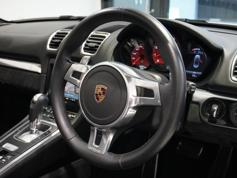 ポルシェ ボクスター GTS ｽﾎﾟｰﾂｸﾛﾉPKG　正規D車 右H 赤幌 有償色 ｺﾝﾋﾞ革 ｼｰﾄﾋｰﾀｰ ﾅﾋﾞTV  PASM ｶﾞｰｽﾞﾚｯﾄﾞﾒｰﾀｰ ｶﾗｰｸﾚｽﾄ20AW ｽﾎﾟｰﾂEX　2年保証付