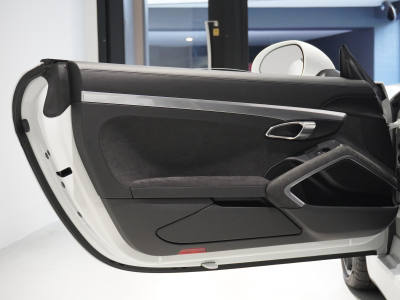 ポルシェ ボクスター GTS ｽﾎﾟｰﾂｸﾛﾉPKG　正規D車 右H 赤幌 有償色 ｺﾝﾋﾞ革 ｼｰﾄﾋｰﾀｰ ﾅﾋﾞTV  PASM ｶﾞｰｽﾞﾚｯﾄﾞﾒｰﾀｰ ｶﾗｰｸﾚｽﾄ20AW ｽﾎﾟｰﾂEX　2年保証付