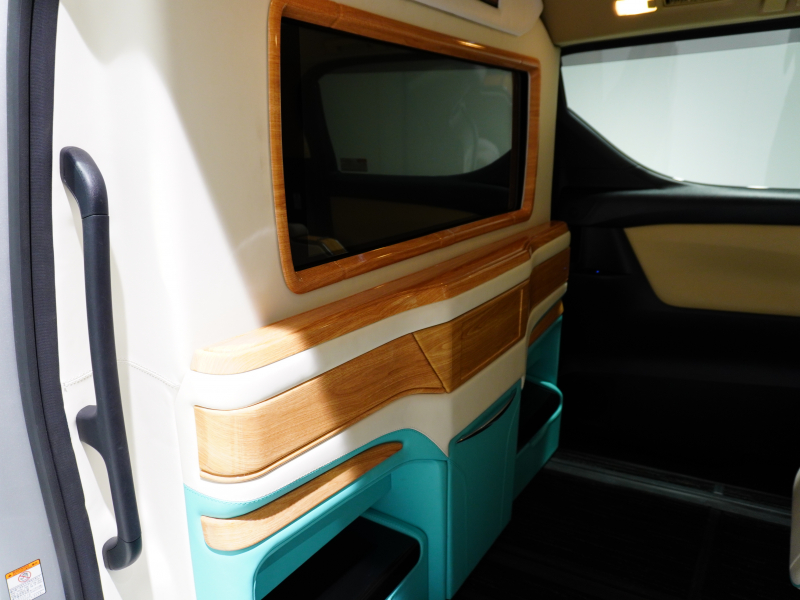 トヨタ ヴェルファイア X  LM&ﾛｲﾔﾙﾗｳﾝｼﾞ仕様　ﾌﾟﾘｸﾗｯｼｭｾｰﾌﾃｨ ACC TVﾓﾆﾀｰ付きﾊﾟｰﾃｰｼｮﾝ ｴｸﾞｾﾞｸﾃｨﾌﾞｼｰﾄ ﾏｯﾄﾎﾜｲﾄﾗｯﾋﾟﾝｸﾞ　2年保証付