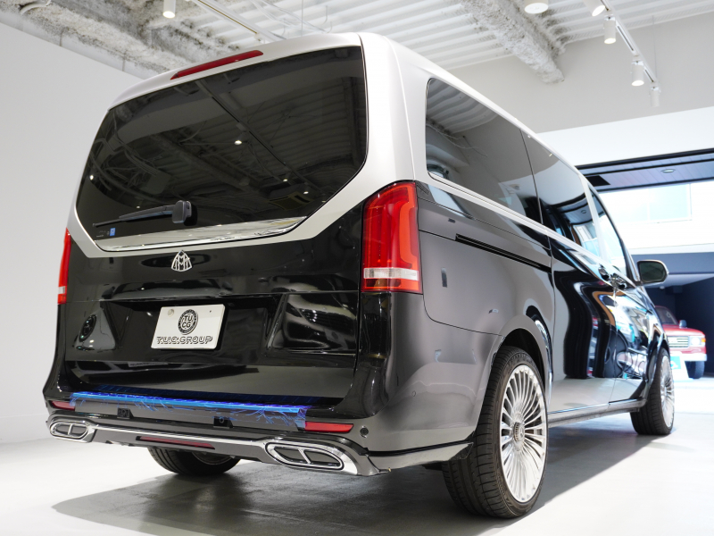 メルセデスベンツ Vクラス V220d AVG ﾛﾝｸﾞ　ﾏｲﾊﾞｯﾊ仕様 ｴｸﾞｾｸﾃｨﾌﾞｼｰﾄ TVﾓﾆﾀｰ付ﾊﾟｰﾃｰｼｮﾝ 専用ｺﾝﾄﾛｰﾙﾊﾟﾈﾙ 4人乗り　2年保証付