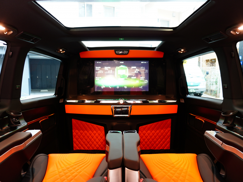 メルセデスベンツ Vクラス V220dｽﾎﾟｰﾂ ﾛﾝｸﾞ ﾚｰﾀﾞｰP　ﾏｲﾊﾞｯﾊ仕様 ｴｸﾞｾｸﾃｨﾌﾞｼｰﾄ TVﾓﾆﾀｰ付ﾊﾟｰﾃｰｼｮﾝ ﾊﾟﾉﾗﾏSR 4人乗り　2年保証付