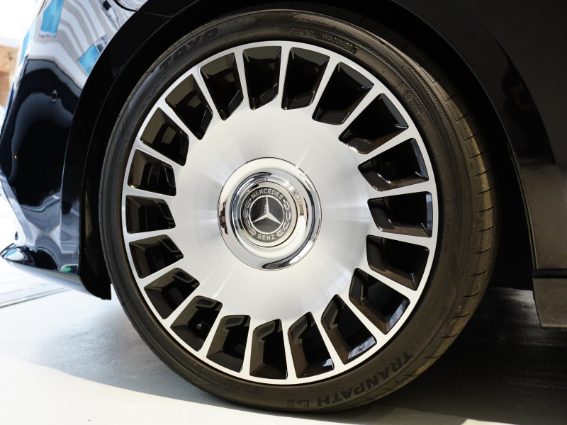 メルセデスベンツ Vクラス V220dｽﾎﾟｰﾂ ﾛﾝｸﾞ ﾚｰﾀﾞｰP　ﾏｲﾊﾞｯﾊ仕様 ｴｸﾞｾｸﾃｨﾌﾞｼｰﾄ TVﾓﾆﾀｰ付ﾊﾟｰﾃｰｼｮﾝ ﾊﾟﾉﾗﾏSR 4人乗り　2年保証付