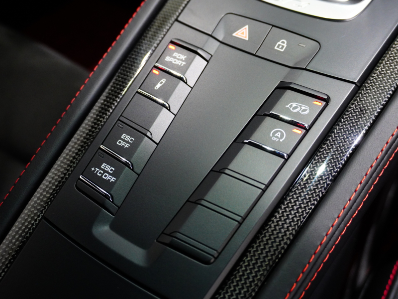 ポルシェ 718 ケイマン GT4 PDK　RHD ｽﾎﾟｰﾂｸﾛﾉPKG　1ｵｰﾅｰ 正規D車 Race-Tex&ｶｰﾎﾞﾝｲﾝﾃﾘｱ 18wayｱﾀﾞﾌﾟﾃｨﾌﾞｼｰﾄ PCMﾅﾋﾞ Bｶﾒﾗ BOSEｻｳﾝﾄﾞ LEDﾍｯﾄﾞﾗｲﾄ PDLS Plus 電格ﾐﾗｰ 20AW　新車保証