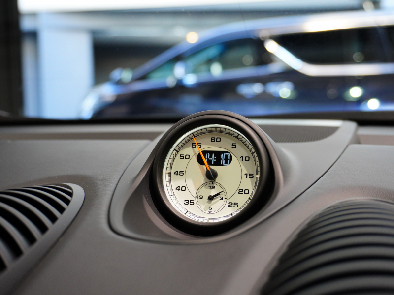 ポルシェ 718 ケイマン GT4 PDK　RHD ｽﾎﾟｰﾂｸﾛﾉPKG　1ｵｰﾅｰ 正規D車 Race-Tex&ｶｰﾎﾞﾝｲﾝﾃﾘｱ 18wayｱﾀﾞﾌﾟﾃｨﾌﾞｼｰﾄ PCMﾅﾋﾞ Bｶﾒﾗ BOSEｻｳﾝﾄﾞ LEDﾍｯﾄﾞﾗｲﾄ PDLS Plus 電格ﾐﾗｰ 20AW　新車保証