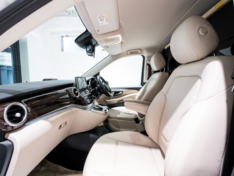 メルセデスベンツ Vクラス V220d AVG ロング レーダーP マイバッハ仕様 エグセクティブシート TVモニター付パーテーション パノラマSR 4人乗り 2年保証付