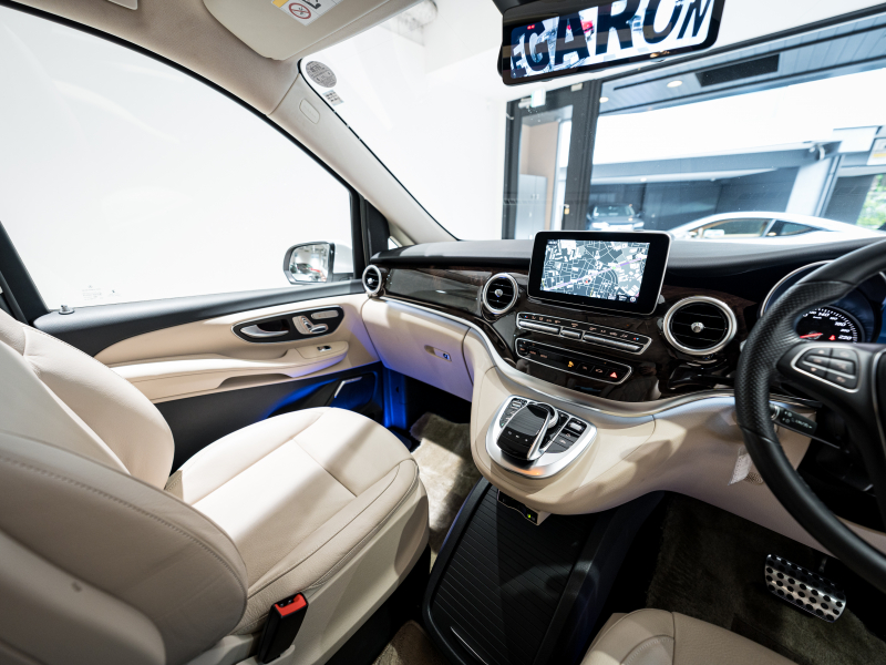 メルセデスベンツ Vクラス V220d AVG ロング レーダーP マイバッハ仕様 エグセクティブシート TVモニター付パーテーション パノラマSR 4人乗り 2年保証付