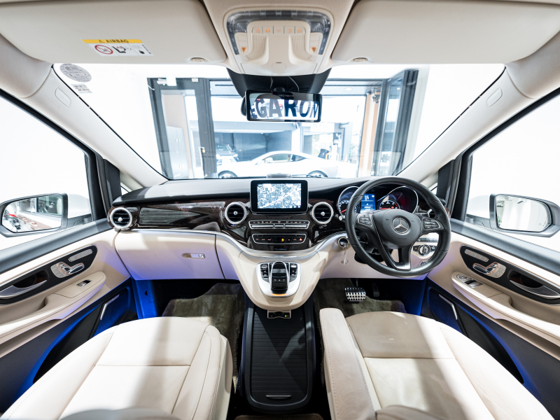 メルセデスベンツ Vクラス V220d AVG ロング レーダーP マイバッハ仕様 エグセクティブシート TVモニター付パーテーション パノラマSR 4人乗り 2年保証付