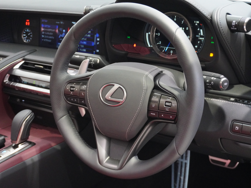 レクサス LC 500 Convertible　1ｵｰﾅｰ ﾏｰｸﾚﾋﾞﾝｿﾝ LexusSafetySystem+ 専用ｾﾐｱﾆﾘﾝﾚｻﾞｰｼｰﾄ ﾌﾚｱﾚｯﾄﾞｲﾝﾃﾘｱ ﾓﾃﾞﾘｽﾀｴｱﾛ&TRD21ｲﾝﾁAW　新車保証