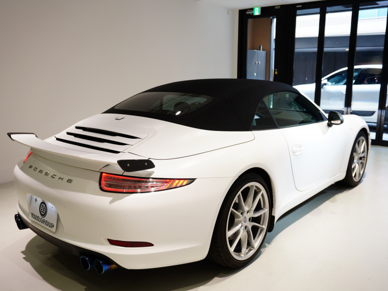 ポルシェ 911(Type991) ｶﾚﾗSｶﾌﾞﾘｵﾚ　MY13 ｸﾞﾚｰ革 ﾍﾞﾝﾁﾚｰﾀｰ ｶﾛｯﾂｪﾘｱSDﾅﾋﾞ BOSEｻｳﾝﾄﾞ PASM ﾊﾟﾜｸﾗﾏﾌﾗｰ ﾌﾙﾗｯﾋﾟﾝｸﾞ　2年保証付