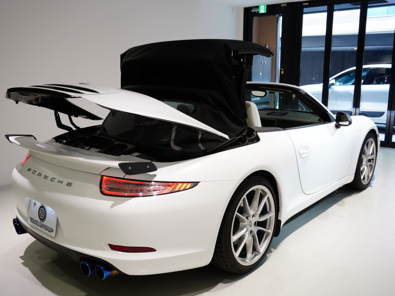 ポルシェ 911(Type991) ｶﾚﾗSｶﾌﾞﾘｵﾚ　MY13 ｸﾞﾚｰ革 ﾍﾞﾝﾁﾚｰﾀｰ ｶﾛｯﾂｪﾘｱSDﾅﾋﾞ BOSEｻｳﾝﾄﾞ PASM ﾊﾟﾜｸﾗﾏﾌﾗｰ ﾌﾙﾗｯﾋﾟﾝｸﾞ　2年保証付
