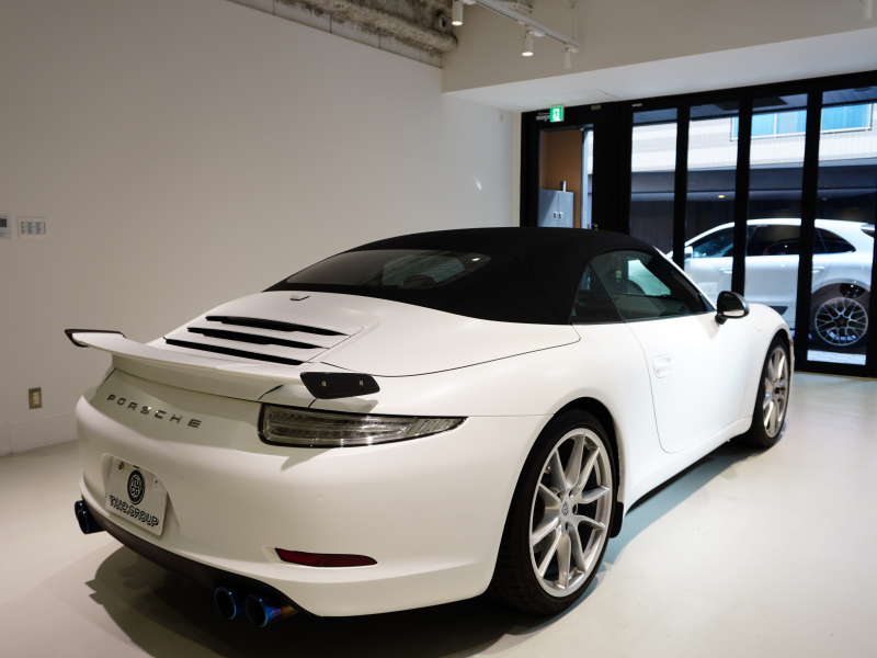 ポルシェ 911(Type991) ｶﾚﾗSｶﾌﾞﾘｵﾚ　MY13 ｸﾞﾚｰ革 ﾍﾞﾝﾁﾚｰﾀｰ ｶﾛｯﾂｪﾘｱSDﾅﾋﾞ BOSEｻｳﾝﾄﾞ PASM ﾊﾟﾜｸﾗﾏﾌﾗｰ ﾌﾙﾗｯﾋﾟﾝｸﾞ　2年保証付