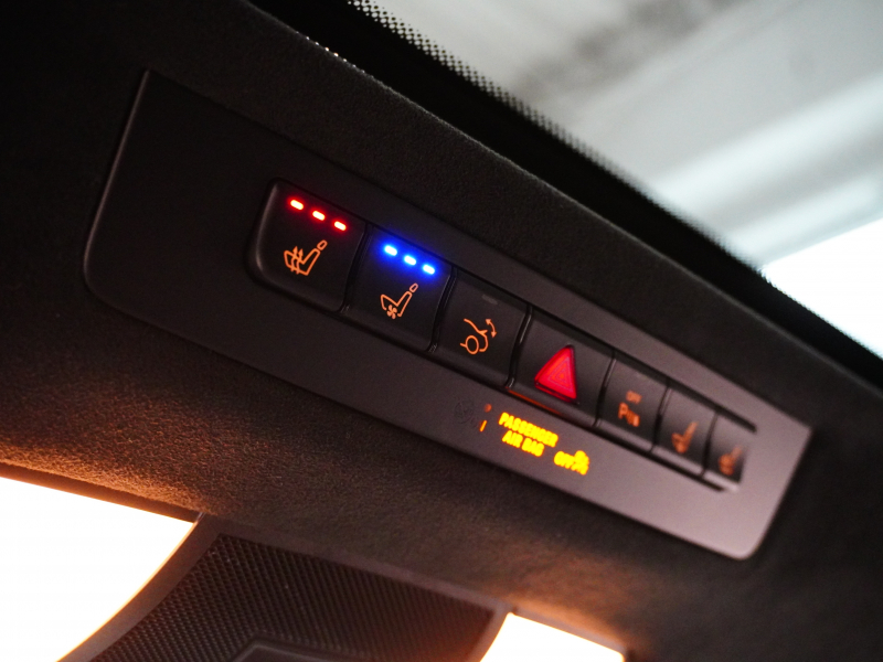 AMG GT C ﾌﾙﾚｻﾞｰPKG　正規D車 557PS 黒革 ﾍﾞﾝﾁﾚｰﾀｰ  ﾊﾟﾉﾗﾏｶﾞﾗｽﾙｰﾌ 純正ﾅﾋﾞTV Bｶﾒﾗ Burmesterﾊｲｴﾝﾄﾞ AMGﾊﾟﾌｫｰﾏﾝｽEX OPｶﾗｰ　2年保証