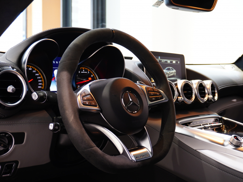 AMG GT C ﾌﾙﾚｻﾞｰPKG　正規D車 557PS 黒革 ﾍﾞﾝﾁﾚｰﾀｰ  ﾊﾟﾉﾗﾏｶﾞﾗｽﾙｰﾌ 純正ﾅﾋﾞTV Bｶﾒﾗ Burmesterﾊｲｴﾝﾄﾞ AMGﾊﾟﾌｫｰﾏﾝｽEX OPｶﾗｰ　2年保証