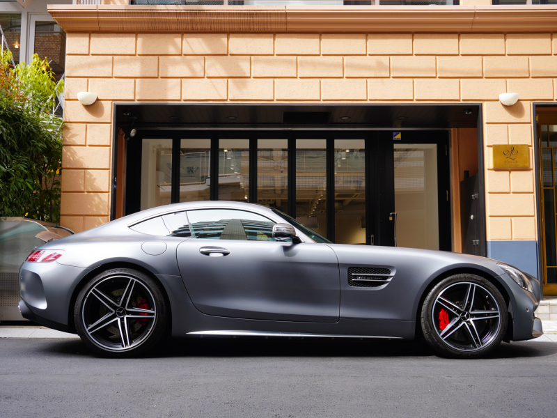AMG GT C ﾌﾙﾚｻﾞｰPKG　正規D車 557PS 黒革 ﾍﾞﾝﾁﾚｰﾀｰ  ﾊﾟﾉﾗﾏｶﾞﾗｽﾙｰﾌ 純正ﾅﾋﾞTV Bｶﾒﾗ Burmesterﾊｲｴﾝﾄﾞ AMGﾊﾟﾌｫｰﾏﾝｽEX OPｶﾗｰ　2年保証