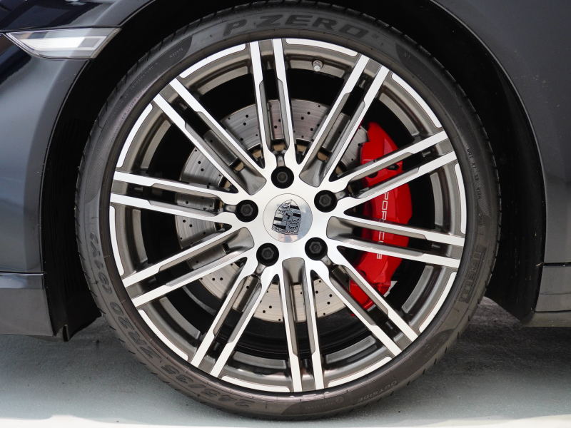 ポルシェ 911(Type991) ﾀｰﾎﾞｶﾌﾞﾘｵﾚ ｽﾎﾟｰﾂｸﾛﾉPKG　正規D車 左H ﾌﾙﾚｻﾞｰｲﾝﾃﾘｱ 黒革 ﾅﾋﾞTV BOSEｻｳﾝﾄﾞ PASM 20ｲﾝﾁAW　2年保証付