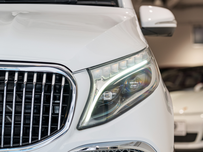 メルセデスベンツ Vクラス V220d AVG ﾛﾝｸﾞ ﾚｰﾀﾞｰP　ﾏｲﾊﾞｯﾊ仕様 ｴｸﾞｾｸﾃｨﾌﾞｼｰﾄ TVﾓﾆﾀｰ付ﾊﾟｰﾃｰｼｮﾝ 4人乗り　2年保証付