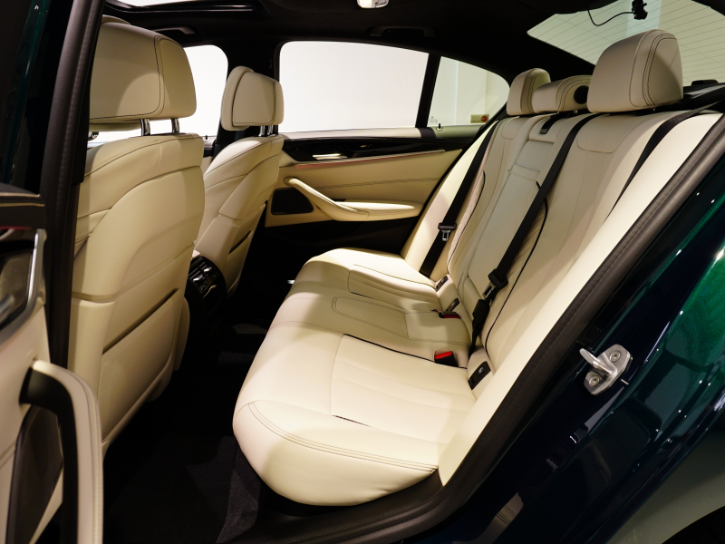 アルピナ D5 S ﾘﾑｼﾞﾝ　1ｵｰﾅｰ 後期 ｺﾝﾌｫA ACC ﾗｳﾞｧﾘﾅﾚｻﾞｰ ｺﾝﾌｫｰﾄｼｰﾄ SR HDDﾅﾋﾞ ﾘｱﾋﾞｭｰｶﾒﾗ harman/kardon ﾚｻﾞｰﾀﾞｯｼｭﾎﾞｰﾄﾞ ｸﾗｼｯｸ20AW　新車保証