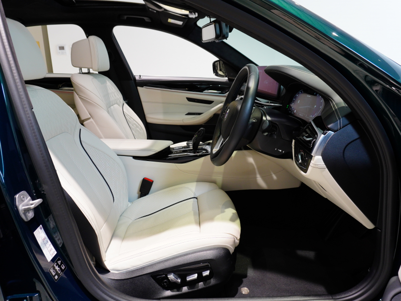 アルピナ D5 S ﾘﾑｼﾞﾝ　1ｵｰﾅｰ 後期 ｺﾝﾌｫA ACC ﾗｳﾞｧﾘﾅﾚｻﾞｰ ｺﾝﾌｫｰﾄｼｰﾄ SR HDDﾅﾋﾞ ﾘｱﾋﾞｭｰｶﾒﾗ harman/kardon ﾚｻﾞｰﾀﾞｯｼｭﾎﾞｰﾄﾞ ｸﾗｼｯｸ20AW　新車保証