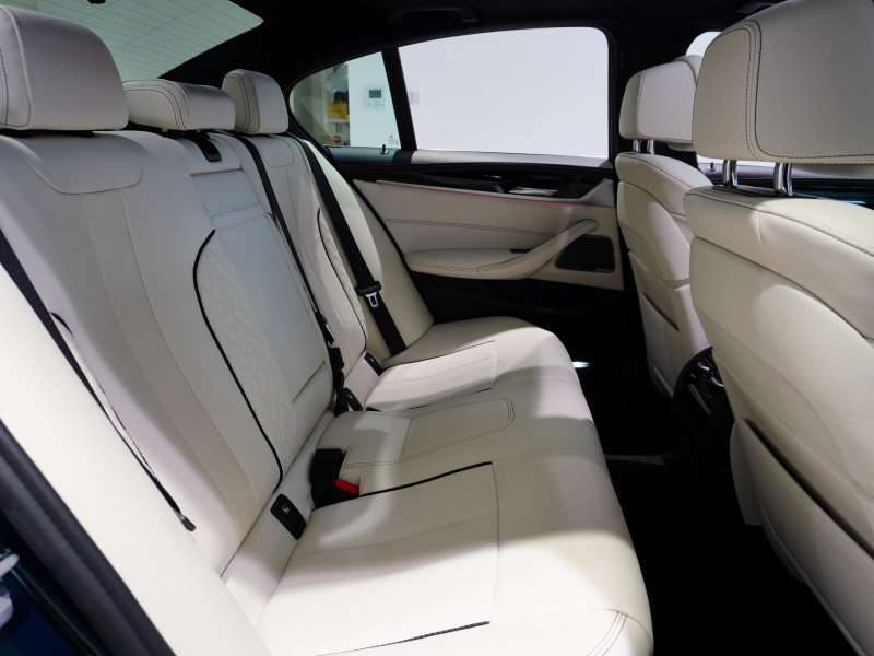 アルピナ D5 S ﾘﾑｼﾞﾝ　1ｵｰﾅｰ 後期 ｺﾝﾌｫA ACC ﾗｳﾞｧﾘﾅﾚｻﾞｰ ｺﾝﾌｫｰﾄｼｰﾄ SR HDDﾅﾋﾞ ﾘｱﾋﾞｭｰｶﾒﾗ harman/kardon ﾚｻﾞｰﾀﾞｯｼｭﾎﾞｰﾄﾞ ｸﾗｼｯｸ20AW　新車保証