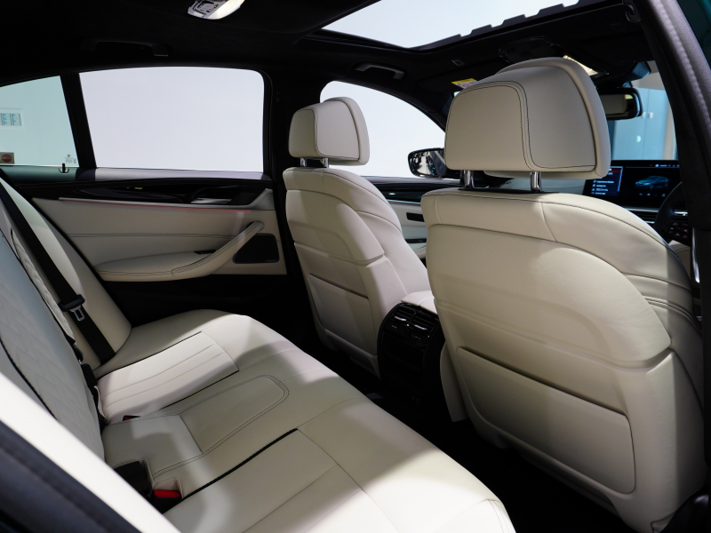 アルピナ D5 S ﾘﾑｼﾞﾝ　1ｵｰﾅｰ 後期 ｺﾝﾌｫA ACC ﾗｳﾞｧﾘﾅﾚｻﾞｰ ｺﾝﾌｫｰﾄｼｰﾄ SR HDDﾅﾋﾞ ﾘｱﾋﾞｭｰｶﾒﾗ harman/kardon ﾚｻﾞｰﾀﾞｯｼｭﾎﾞｰﾄﾞ ｸﾗｼｯｸ20AW　新車保証