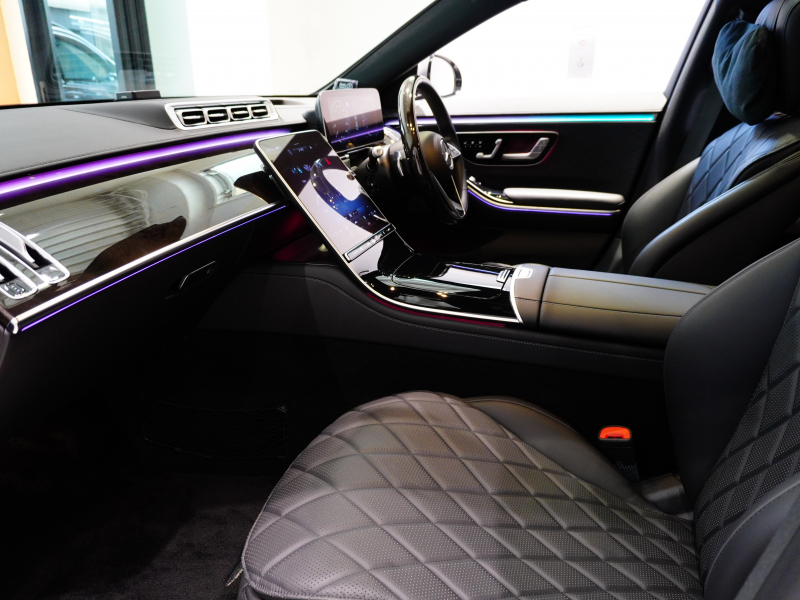 メルセデスベンツ Sクラス S400d 4MATIC AMGﾗｲﾝ ﾚｻﾞｰEX　1ｵﾅ ﾅｯﾊﾟ革 ﾊﾟﾉﾗﾏﾙｰﾌ 12.8ｲﾝﾁ有機ELﾃﾞｨｽﾌﾟﾚｲ ｳｫｰﾑｺﾝﾌｫｰﾄPKG ｴｱｻｽ　新車保証付