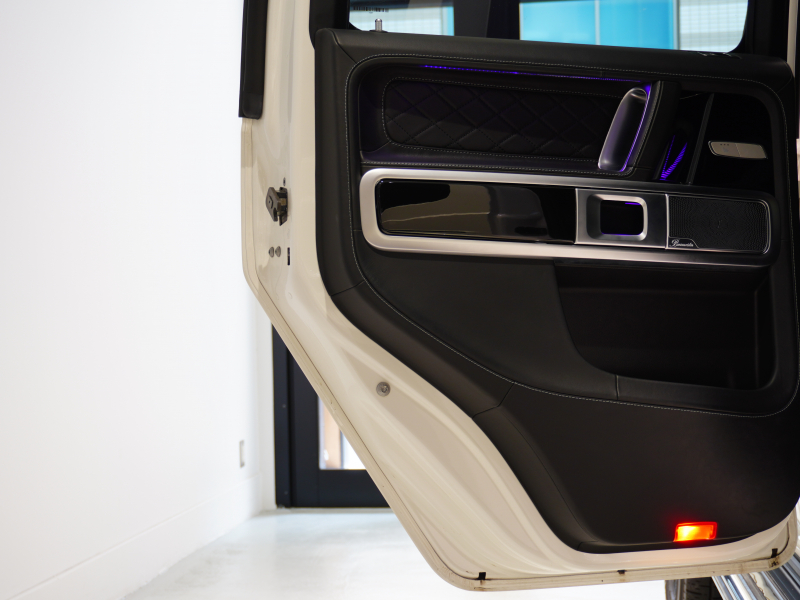 AMG Gクラス G63 AMGﾚｻﾞｰｴｸｽｸﾙｰｼﾌﾞPKG　正規D車 1ｵｰﾅｰ 左H Meｺﾈｸﾄ 黒革 ｻﾝﾙｰﾌ 純正ﾅﾋﾞTV Burmester AMGﾊﾟﾌｫｰﾏﾝｽEX AMG20ｲﾝﾁAW Fﾀﾞｳﾝﾓﾆﾀｰ OPｶﾗｰ ﾅｲﾄPKGﾙｯｸﾗｯﾋﾟﾝｸﾞ　2年保証