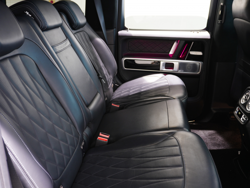 AMG Gクラス G63 AMGﾚｻﾞｰｴｸｽｸﾙｰｼﾌﾞPKG　正規D車 1ｵｰﾅｰ 左H Meｺﾈｸﾄ 黒革 ｻﾝﾙｰﾌ 純正ﾅﾋﾞTV Burmester AMGﾊﾟﾌｫｰﾏﾝｽEX AMG20ｲﾝﾁAW Fﾀﾞｳﾝﾓﾆﾀｰ OPｶﾗｰ ﾅｲﾄPKGﾙｯｸﾗｯﾋﾟﾝｸﾞ　2年保証