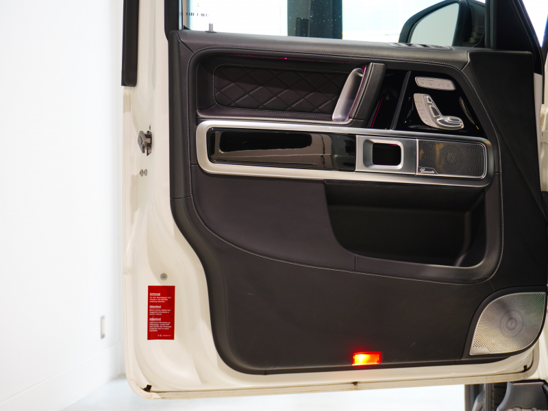 AMG Gクラス G63 AMGﾚｻﾞｰｴｸｽｸﾙｰｼﾌﾞPKG　正規D車 1ｵｰﾅｰ 左H Meｺﾈｸﾄ 黒革 ｻﾝﾙｰﾌ 純正ﾅﾋﾞTV Burmester AMGﾊﾟﾌｫｰﾏﾝｽEX AMG20ｲﾝﾁAW Fﾀﾞｳﾝﾓﾆﾀｰ OPｶﾗｰ ﾅｲﾄPKGﾙｯｸﾗｯﾋﾟﾝｸﾞ　2年保証