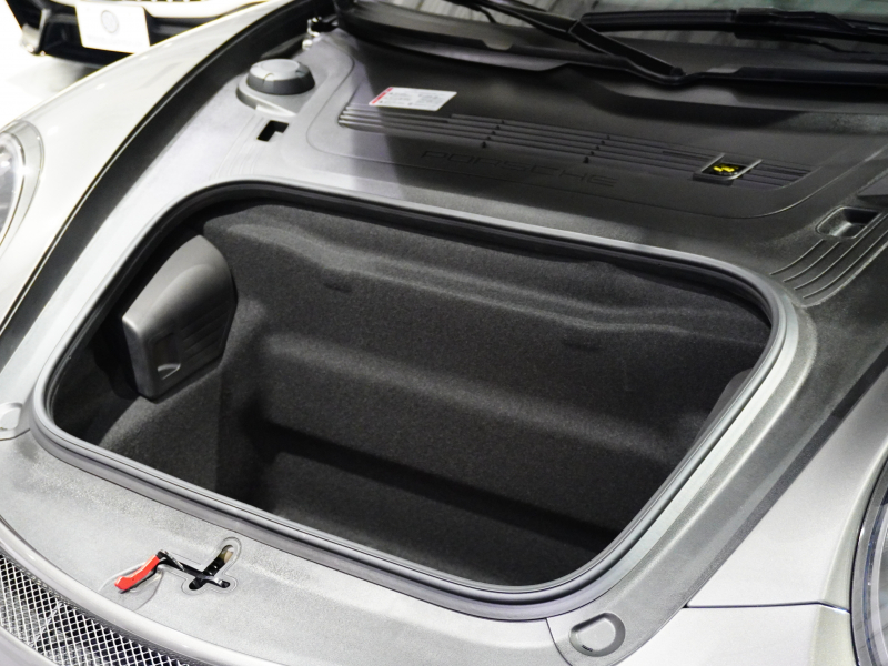 ポルシェ 911(Type991.2) GT3 ｸﾗﾌﾞｽﾎﾟｰﾂ ｽﾎﾟｰﾂｸﾛﾉP　正規D車 後期 MY18 ｶｰﾎﾞﾝﾊﾞｹｯﾄ PCMﾅﾋﾞ ｽﾎﾟｰﾂEX LEDﾍｯﾄﾞﾗｲﾄ PDLSﾌﾟﾗｽ 専用20AW ﾛｰﾙﾊﾞｰ ｶｰﾎﾞﾝｲﾝﾃﾘｱP　2年保証付