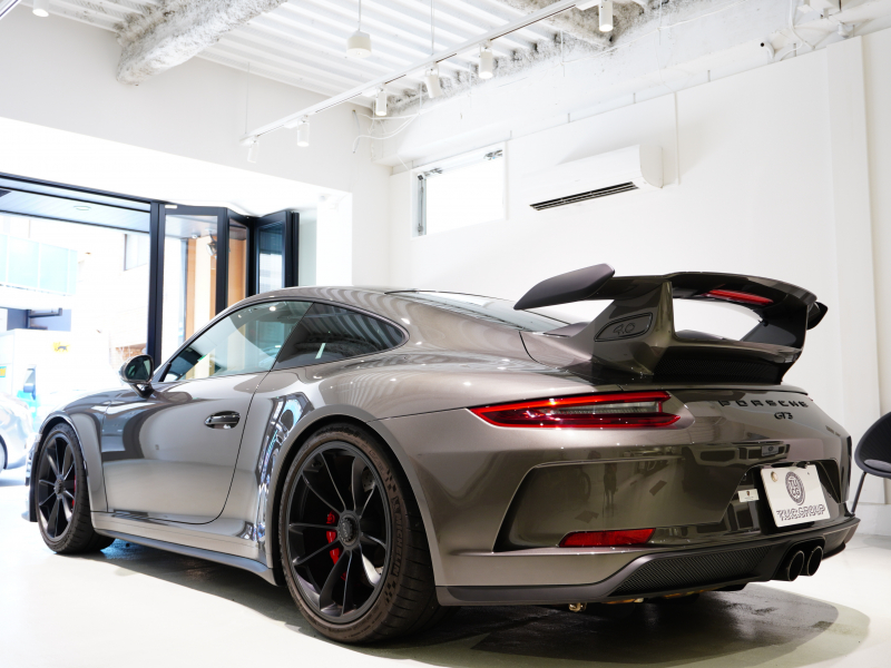 ポルシェ 911(Type991.2) GT3 ｸﾗﾌﾞｽﾎﾟｰﾂ ｽﾎﾟｰﾂｸﾛﾉP　正規D車 後期 MY18 ｶｰﾎﾞﾝﾊﾞｹｯﾄ PCMﾅﾋﾞ ｽﾎﾟｰﾂEX LEDﾍｯﾄﾞﾗｲﾄ PDLSﾌﾟﾗｽ 専用20AW ﾛｰﾙﾊﾞｰ ｶｰﾎﾞﾝｲﾝﾃﾘｱP　2年保証付