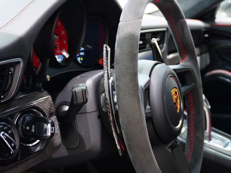 ポルシェ 911(Type991.2) GT3 ｸﾗﾌﾞｽﾎﾟｰﾂ ｽﾎﾟｰﾂｸﾛﾉP　正規D車 後期 MY18 ｶｰﾎﾞﾝﾊﾞｹｯﾄ PCMﾅﾋﾞ ｽﾎﾟｰﾂEX LEDﾍｯﾄﾞﾗｲﾄ PDLSﾌﾟﾗｽ 専用20AW ﾛｰﾙﾊﾞｰ ｶｰﾎﾞﾝｲﾝﾃﾘｱP　2年保証付