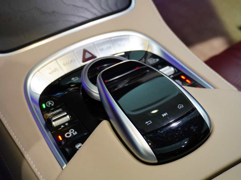 AMG Sクラス S63 4MATIC+ ロング AMGダイナミック&レーダーP 左H ブラウン&ベージュインテリア パノラマR HDDナビTV  エアサス AMG20インチAW 2年保証付