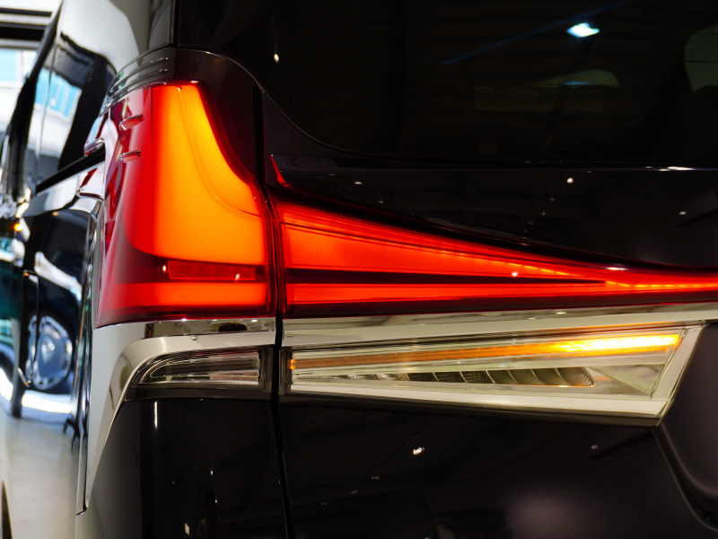 トヨタ アルファード SAﾊﾟｯｹｰｼﾞ ﾀｲﾌﾟﾌﾞﾗｯｸ LM仕様　1ｵｰﾅｰ ｴｸﾞｾｸﾃｨﾌﾞｼｰﾄ(特注) ｻﾝﾙｰﾌ HDDﾅﾋﾞTV ﾌﾙｾｸﾞ LMｴｱﾛ&18AW ﾌﾟﾘｸﾗｯｼｭ ACC　2年保証付