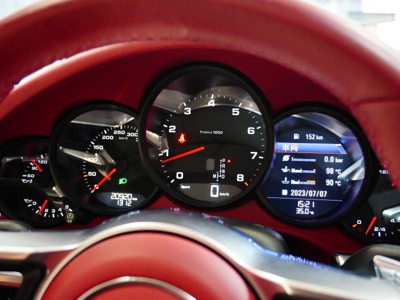 ポルシェ 911(Type991.2) ｶﾚﾗ4 ｶﾌﾞﾘｵﾚ ｽﾎﾟｰﾂｸﾛﾉPKG　正規D車 MY17 左H ﾌﾙﾚｻﾞｰｲﾝﾃﾘｱ ｴﾝﾄﾘｰD 赤革 純正PCMﾅﾋﾞ ﾌﾙｾｸﾞTV CarPlay ｽﾎﾟｰﾂｴｸﾞｿﾞｰｽﾄ RSﾃﾞｻﾞｲﾝ20AW　2年保証付