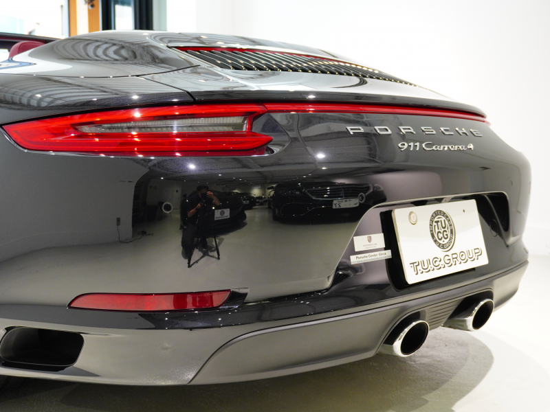 ポルシェ 911(Type991.2) ｶﾚﾗ4 ｶﾌﾞﾘｵﾚ ｽﾎﾟｰﾂｸﾛﾉPKG　正規D車 MY17 左H ﾌﾙﾚｻﾞｰｲﾝﾃﾘｱ ｴﾝﾄﾘｰD 赤革 純正PCMﾅﾋﾞ ﾌﾙｾｸﾞTV CarPlay ｽﾎﾟｰﾂｴｸﾞｿﾞｰｽﾄ RSﾃﾞｻﾞｲﾝ20AW　2年保証付