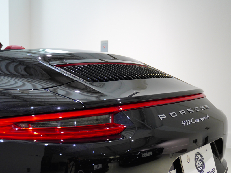 ポルシェ 911(Type991.2) ｶﾚﾗ4 ｶﾌﾞﾘｵﾚ ｽﾎﾟｰﾂｸﾛﾉPKG　正規D車 MY17 左H ﾌﾙﾚｻﾞｰｲﾝﾃﾘｱ ｴﾝﾄﾘｰD 赤革 純正PCMﾅﾋﾞ ﾌﾙｾｸﾞTV CarPlay ｽﾎﾟｰﾂｴｸﾞｿﾞｰｽﾄ RSﾃﾞｻﾞｲﾝ20AW　2年保証付