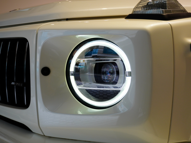 AMG Gクラス G63 AMGﾚｻﾞｰｴｸｽｸﾙｰｼﾌﾞPKG　正規D車 1ｵｰﾅｰ 左H Meｺﾈｸﾄ ﾍﾞｰｼﾞｭ革 ｻﾝﾙｰﾌ 純正ﾅﾋﾞTV Burmester AMGﾊﾟﾌｫｰﾏﾝｽEX AMG20ｲﾝﾁAW OPｶﾗｰ　2年保証