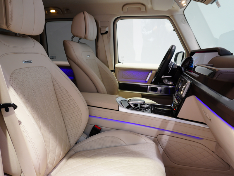 AMG Gクラス G63 AMGﾚｻﾞｰｴｸｽｸﾙｰｼﾌﾞPKG　正規D車 1ｵｰﾅｰ 左H Meｺﾈｸﾄ ﾍﾞｰｼﾞｭ革 ｻﾝﾙｰﾌ 純正ﾅﾋﾞTV Burmester AMGﾊﾟﾌｫｰﾏﾝｽEX AMG20ｲﾝﾁAW OPｶﾗｰ　2年保証