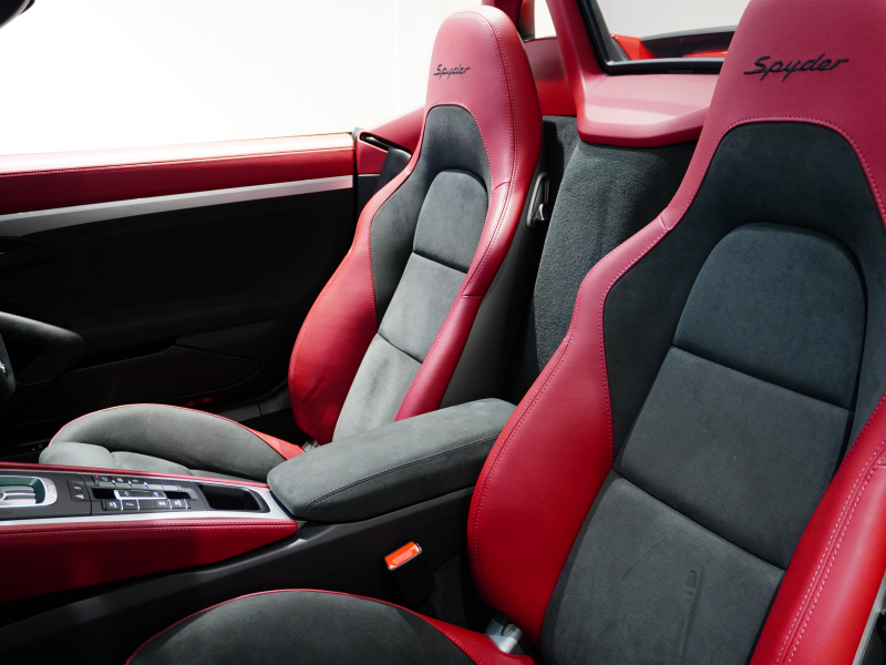 ポルシェ 718スパイダー PDK 正規D車 ｽﾊﾟｲﾀﾞｰｸﾗｼｯｸｲﾝﾃﾘｱ 18Wayｽﾎﾟｰﾂｼｰﾄ PCMﾅﾋﾞ Bｶﾒﾗ PASM ｽﾎﾟｴｸﾞ 20ｲﾝﾁ718ｽﾊﾟｲﾀﾞｰAW 新車保証付