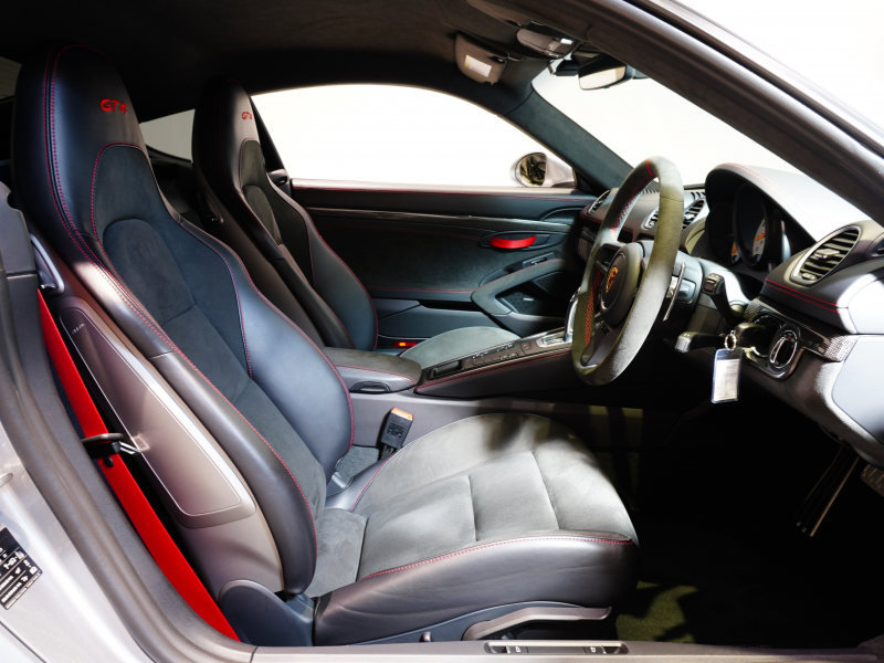 ポルシェ 718 ケイマン GT4 PDK ｸﾛﾉﾊﾟｯｹｰｼﾞ　正規D車 右H ExclusiveManufaktur 1ｵｰﾅｰ Race-Tex&ｶｰﾎﾞﾝｲﾝﾃﾘｱ PCMﾅﾋﾞ BOSEｻｳﾝﾄﾞ Bｶﾒﾗ LEDﾍｯﾄﾞﾗｲﾄ PDLS Plus ﾎﾜｲﾄﾒｰﾀｰ OPｶﾗｰ ｱｸﾗﾎﾟﾏﾌﾗｰ　2年保証