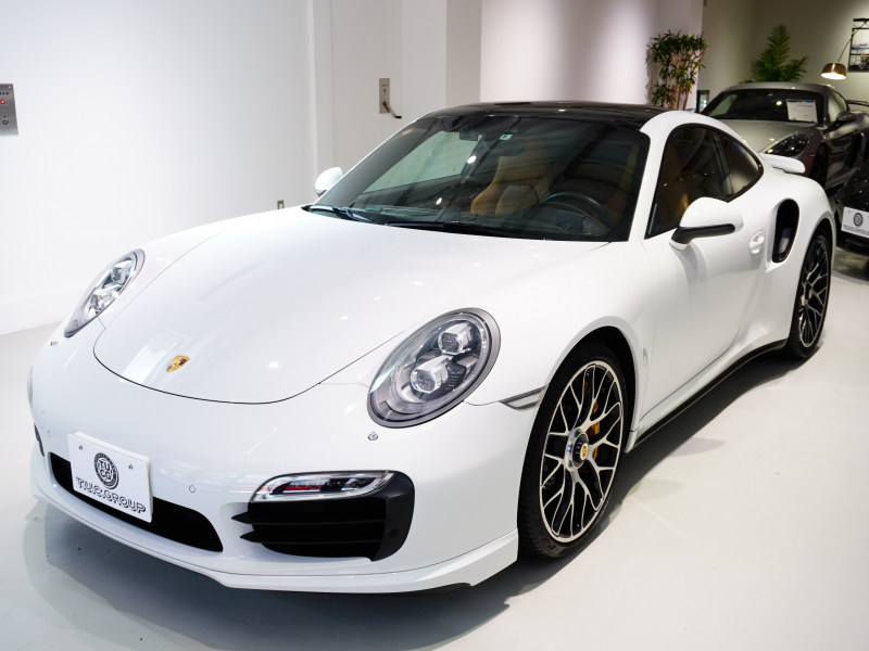 ポルシェ 911(Type991.1) ﾀｰﾎﾞS ｽﾎﾟｰﾂｸﾛﾉ&ｶｰﾎﾞﾝｲﾝﾃﾘｱPKG　正規D車 ｴﾝﾄﾘｰD PCCB 茶革 ﾍﾞﾝﾁﾚｰﾀｰ ｶﾞﾗｽﾙｰﾌ ﾅﾋﾞTV BOSEｻｳﾝﾄﾞ Bｶﾒﾗ PDLS付LEDﾗｲﾄ　2年保証付