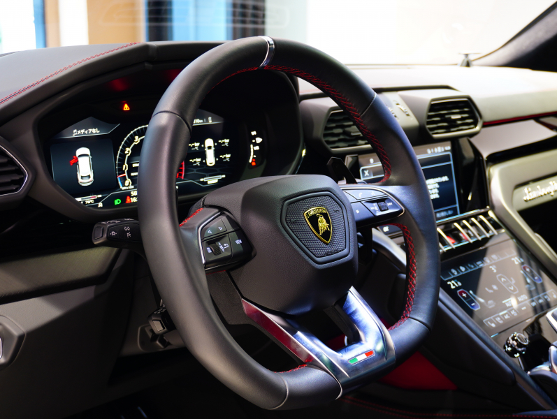 ランボルギーニ ウルス 4.0 ﾊｲｳｪｲ&ｱｰﾊﾞﾝﾛｰﾄﾞPKG　1ｵｰﾅｰ 正規D車 左H 5人乗り B/KｽﾀｲﾙPKG 黒革 ﾋｰﾀｰ&ﾍﾞﾝﾁﾚｰﾀｰ ﾊﾟﾉﾗﾏSR 純正ﾅﾋﾞTV ﾄｯﾌﾟﾋﾞｭｰｶﾒﾗ Bang&Olufsen ﾍｯﾄﾞｱｯﾌﾟD 23ｲﾝﾁTaigeteAW　新車保証