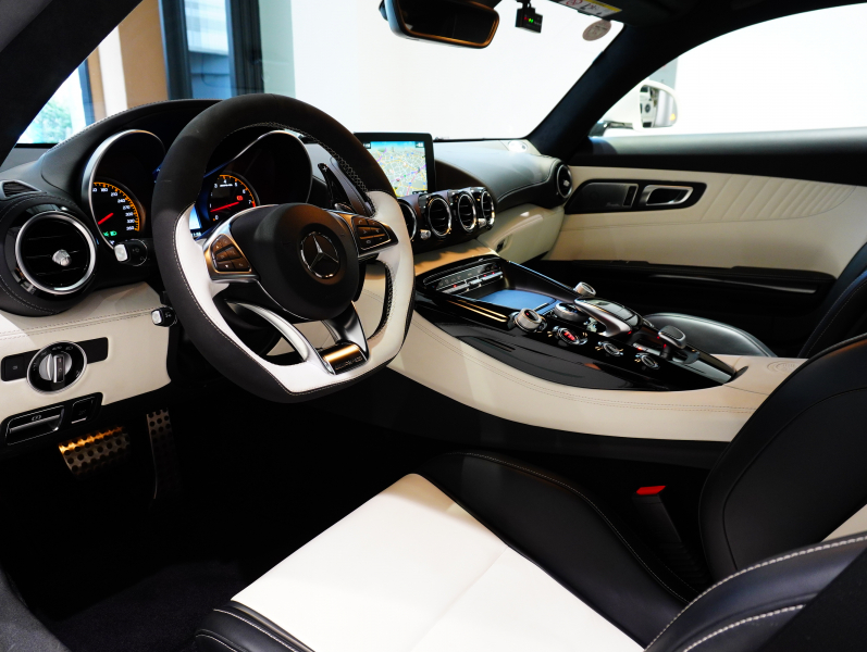 AMG GTS 130th Anniversary Edition　特別仕様車 左ﾊﾝﾄﾞﾙ 専用ｴｱﾛ&ﾊﾟﾌｫｰﾏﾝｽｼｰﾄ 純正ﾅﾋﾞTV Burmester Bｶﾒﾗ LEDﾗｲﾄ ﾏｯﾄﾌﾞﾗｯｸ19&20ｲﾝﾁAW　2年保証